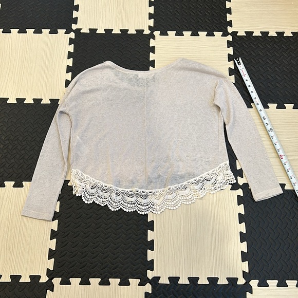 Abercrombie & Fitch Womens Top sz M Beige Dolman Sleeve Lace Trim Round Neck - Picture 7 of 11
